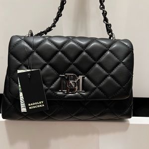 Badgley Mischka NWT (R $129) Black Quilted Leather Crossbody Purse